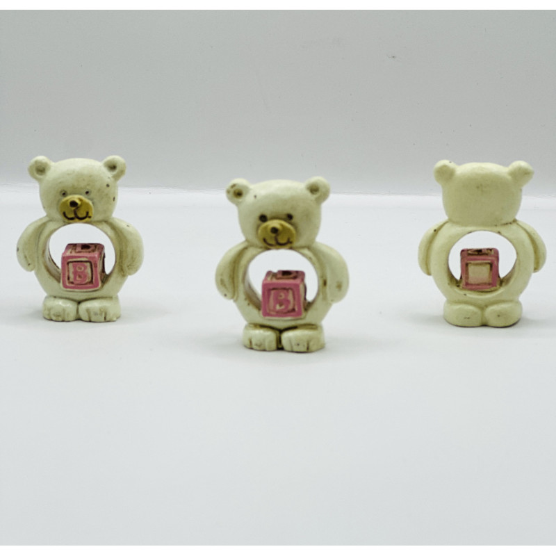 figurine bear