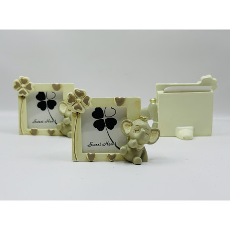 مجسم فيل مع برواز