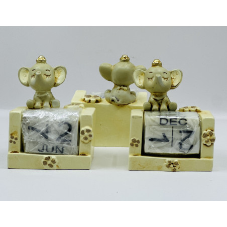 مجسم فيل +كلندر