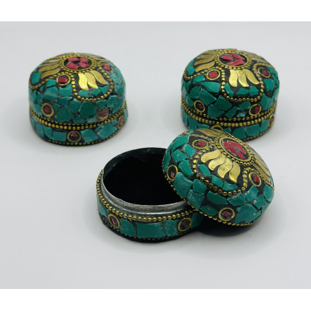 علبة هندية صغيرة