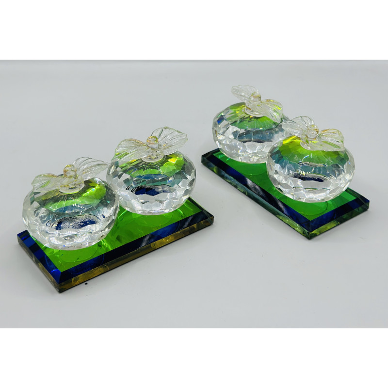 كريستال تفاحتين