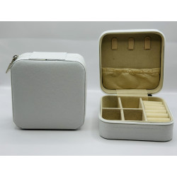 منظم اكسوارات جلد