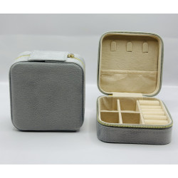 منظم اكسسوارات مخمل