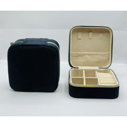 منظم اكسسوارات مخمل